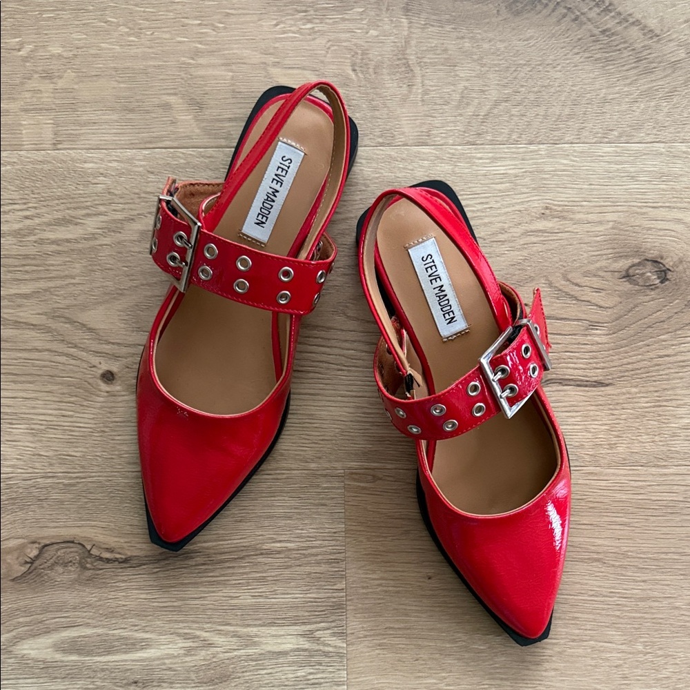 Steven Madden Flats